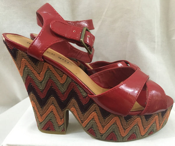 MADDEN Red Platform Sandals with Chevron Striped Heel detail